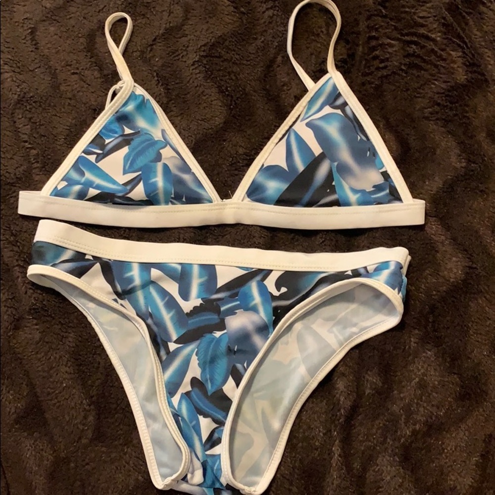 Blue leaf bikini